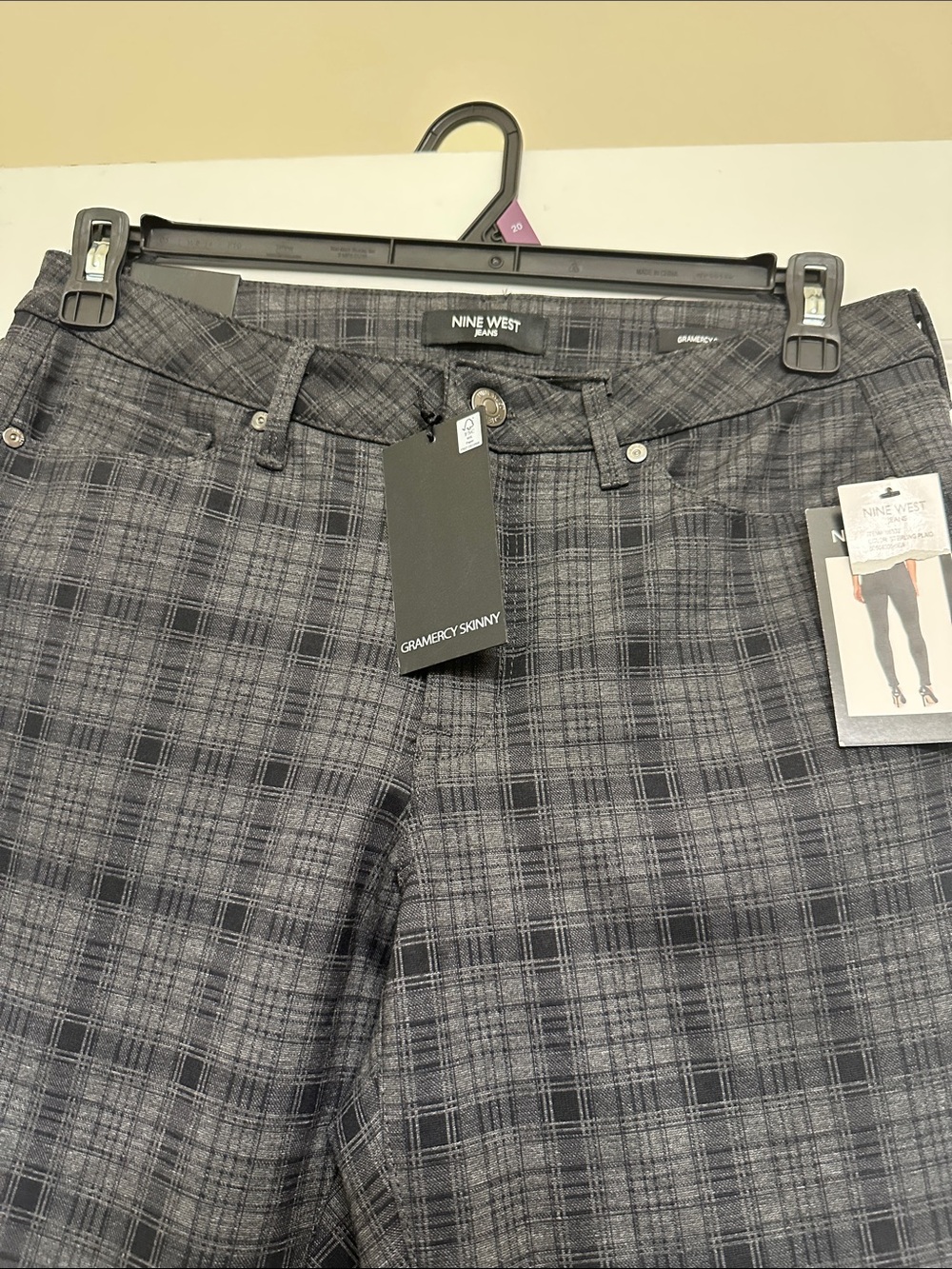 Nine West Women’s Gramercy Skinny Plaid Slim Fit Jeans - Size 10 - Picture 3 of 7